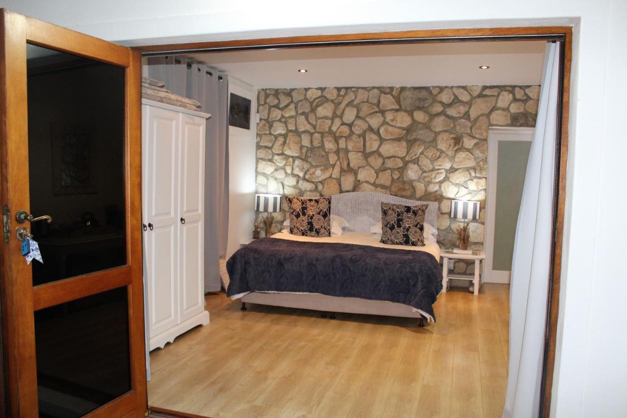 Kleinzee Oceanfront Guesthouse Gansbaai Eksteriør bilde