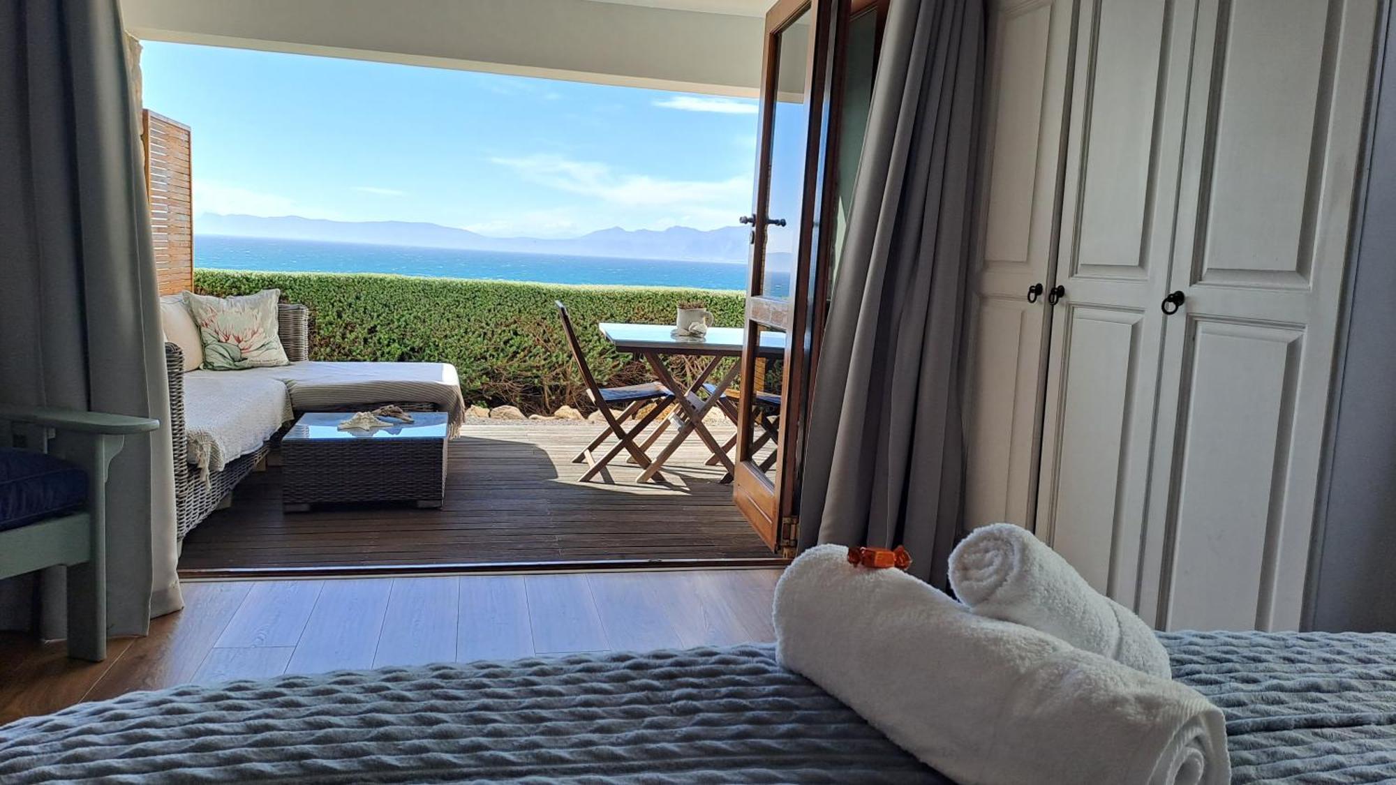 Kleinzee Oceanfront Guesthouse Gansbaai Eksteriør bilde